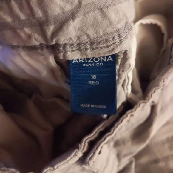 Boys shorts bundle - Picture 9 of 10